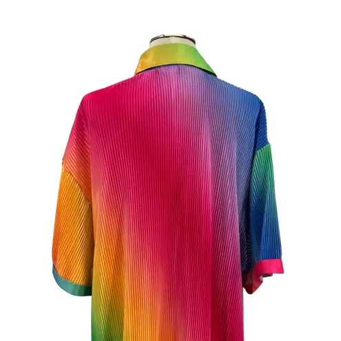 Dressed in Lala So Far So Good Oversized Plissé Dress in Prismatic Rainbow XL