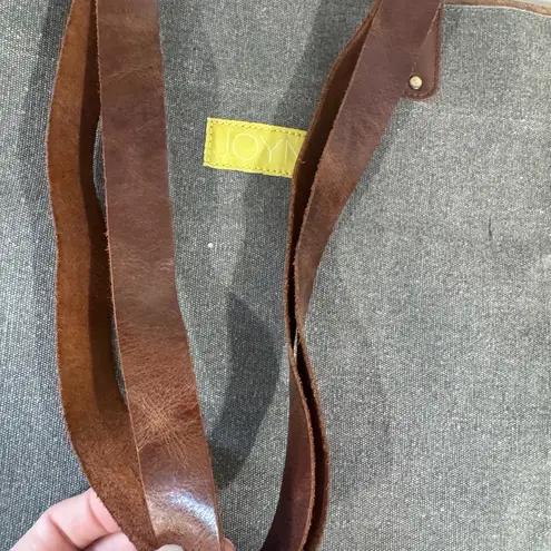 JOYN Cream and Grey Tote Bag with Garden Design. Gray