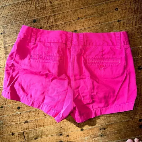 J Crew broken in pink chino preppy size 8 flat front shorts