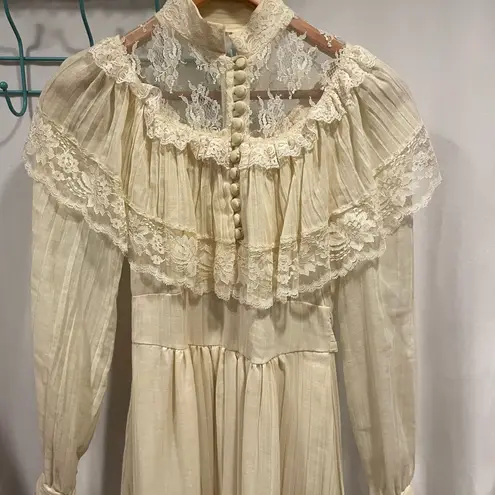 Handmade Stunning vintage 60’s-70’s boho lace prairie maxi ruffle dress delicate buttons