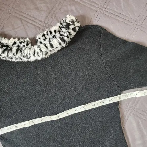 Y2K Vtg Takeout Black Sweater White Leopard Faux Fur Trim Small Animal Print Size L
