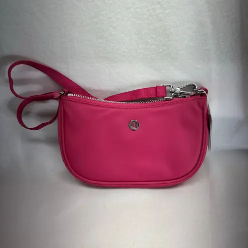 Lululemon City Essentials Mini Bag