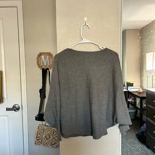 Kerisma  | RYU V NECK DOLMAN SLEEVE TOP in ash grey size s/m