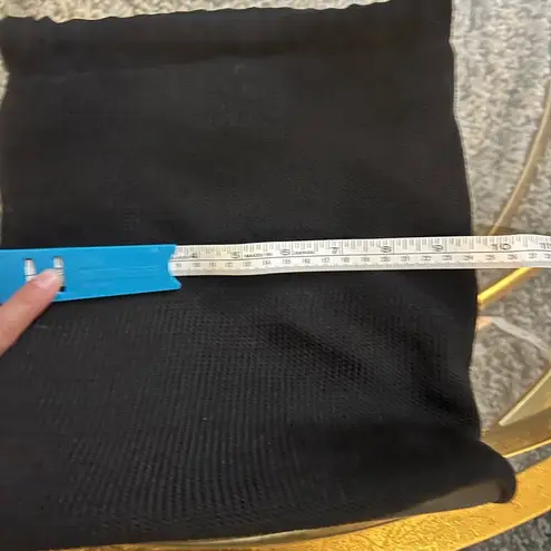 The Sak Elliott Lucca Knitted Bag Black Crochet Lined Pockets 9x10x4 Small