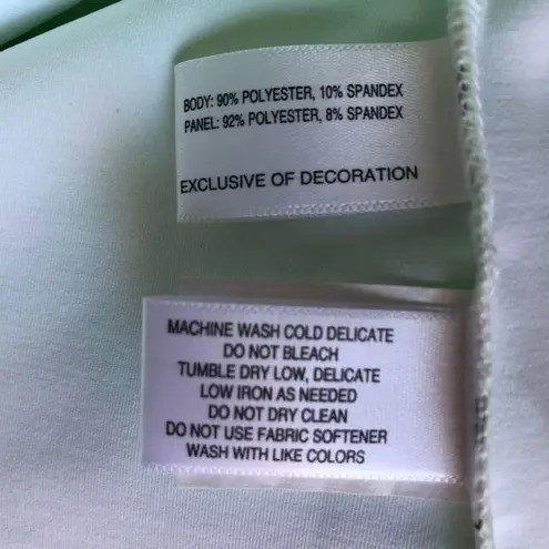 Cutter and Buck Annika Windbreaker Atmosphere Neon Green & White Half Zip Sz M NWT