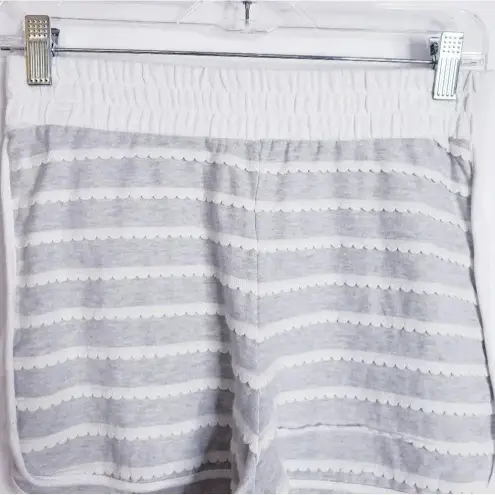 BCBGeneration Bcbgeneretion Shorts Scallop Detail Heathered Gray White Elastic Waist