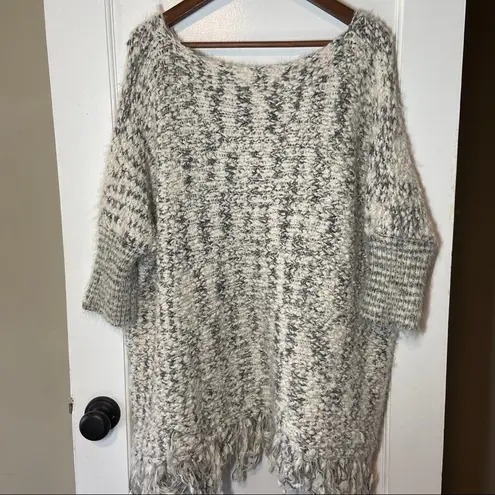 Umgee  Fringe Poncho Knit Shrug White Gray S/M