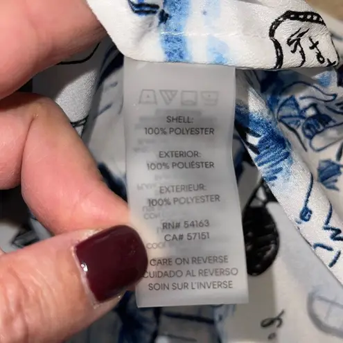 Karl Lagerfeld PARIS Printed Long Roll-Tab Sleeve Collared Button Up Top Small - Image 8