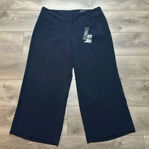 Lane Bryant  The Lena Soft Twill Navy Blue Wide Leg Crop Trouser Size 18 Short