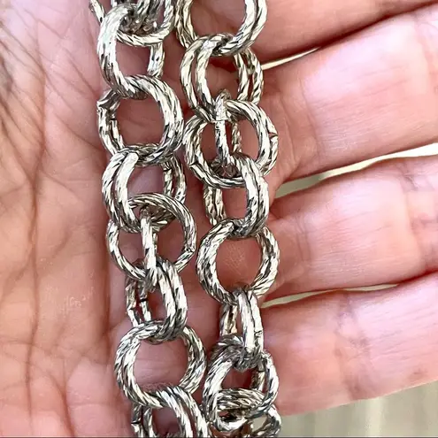 Silver tone chain link necklace