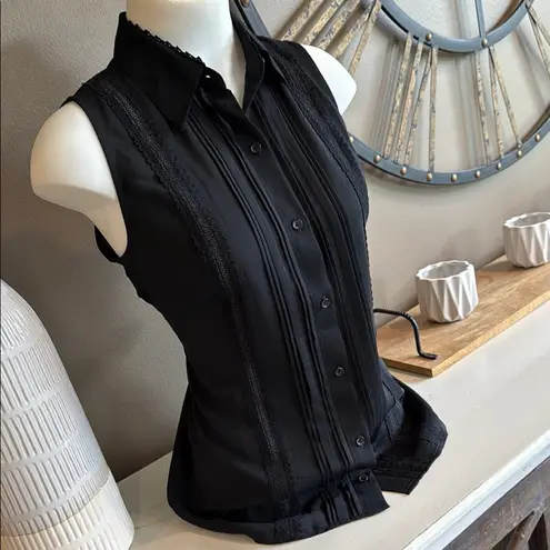 CAbi  Jagger Black Sleeveless Pintuck Button-Up Top Size Small