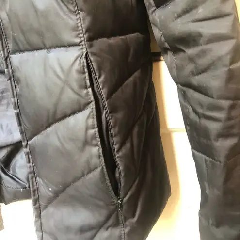 Kenneth Cole Reaction high neck quilted black zippered short down feather