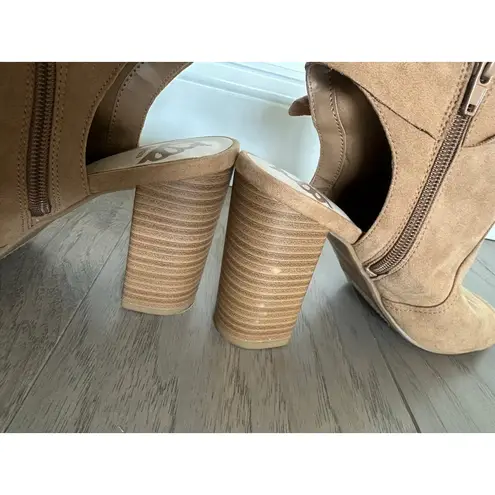 Fergalicious Brown Suede Peep Toe Ankle Boots with Bows Size 7.5