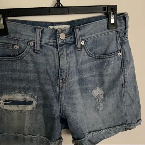 Madewell  Rip and Repair Edition Boy Jean shorts.