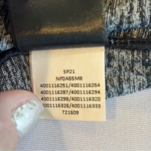 The North Face  Black & Grey Athletic Cropped Tank Top Sports Bra Like New Medium