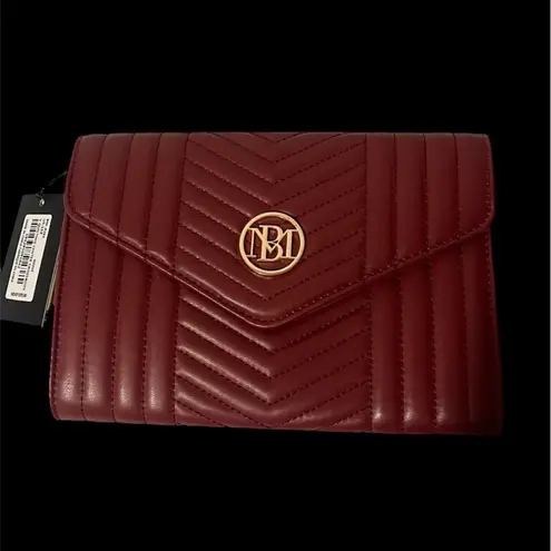 Badgley Mischka V Quilting Center Quilted Vegan Leather w/ Gold Chain Crossbody