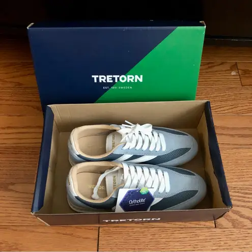 Tretorn Rawlins Sneaker Light Blue and White Sneakers Women's Size 8 NWT