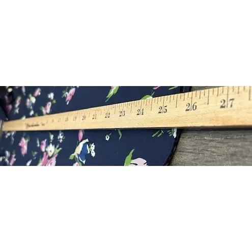 CHAPS  Womens Floral Print Button Down Shirt M Navy Blue Classic Preppy Feminine