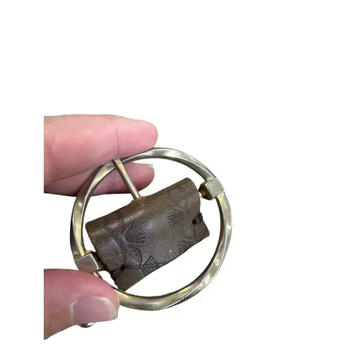 Vintage Womens Brown Leather Belt With Silver