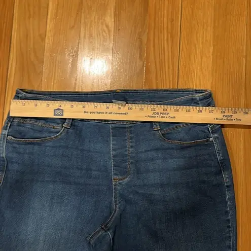 Time And Tru  women’s pull on jeans size large (12/14) . - Image 4