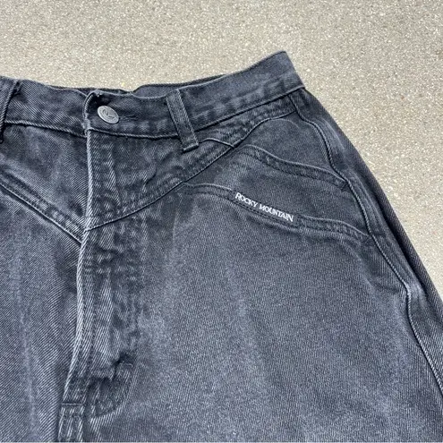 Rocky Mountain Vintage Clothing Co. Distressed High Waisted Jeans size 28/7