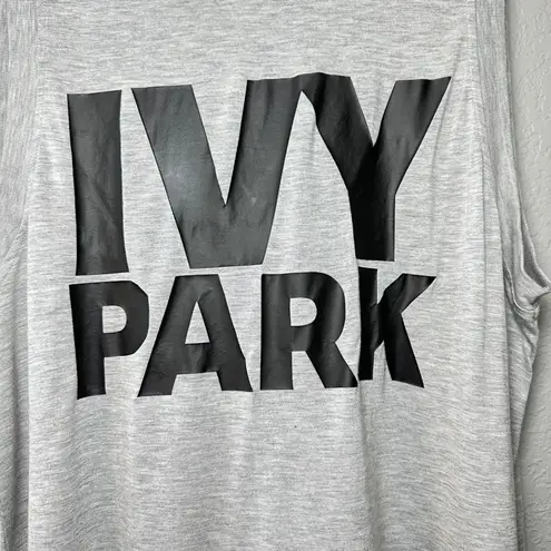 Ivy Park Tank Top Women's Size L Sleeveless Athletic Casual Gray Logo Activewear