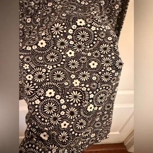 BODEN US10/UK14 Ruched Yoke Jersey Button Up Blouse Ditsy Black White Floral Size 10