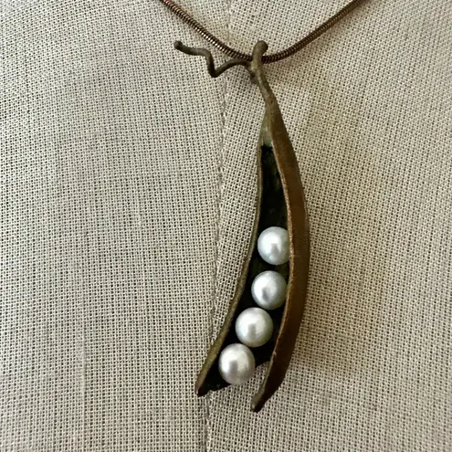 Michael Michaud Silver Seasons 4 Pearl Pea Pod Necklace
