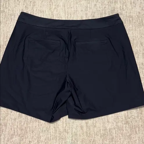Spanx XL NWT  very Black skort athletic material sunshine collection 6 in