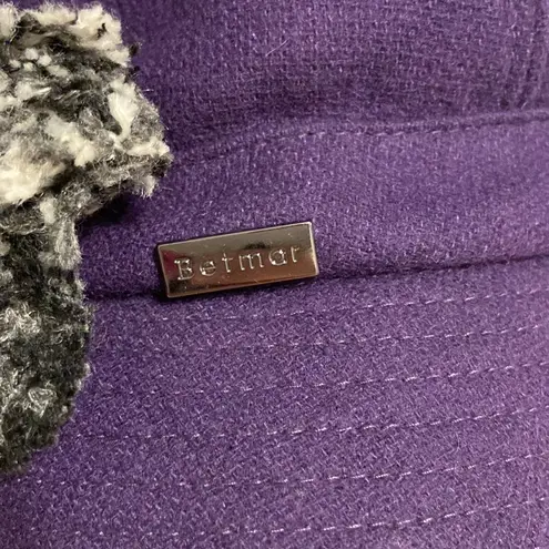 Betmar New York Women’s Hat purple color wide 8” excellent condition
