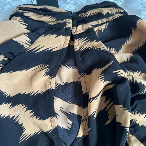 VERO MODA Tan and Black Abstract Print High-Neck Blouse