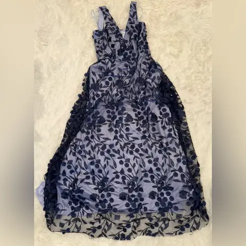 Eliza J NWOT Floral Embroidered 3D Appliqué navy blue ball Gown Sz 6