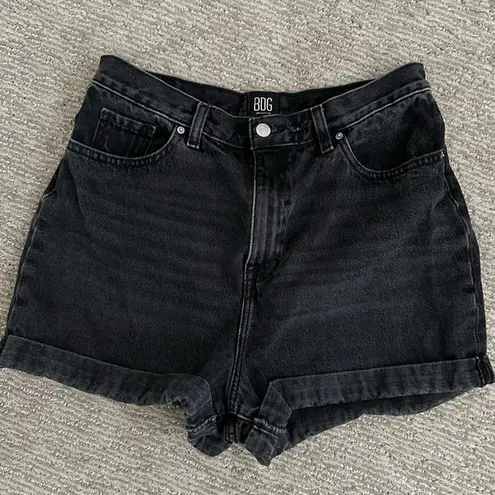 BDG  by Urban Outfitters Black Denim Mom High-Rise Shorts Size 31