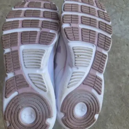 Under Armour  Charged Assert 9 Womens Size 9 US Sneakers Deluxe Foam Shoes thumbnail 6