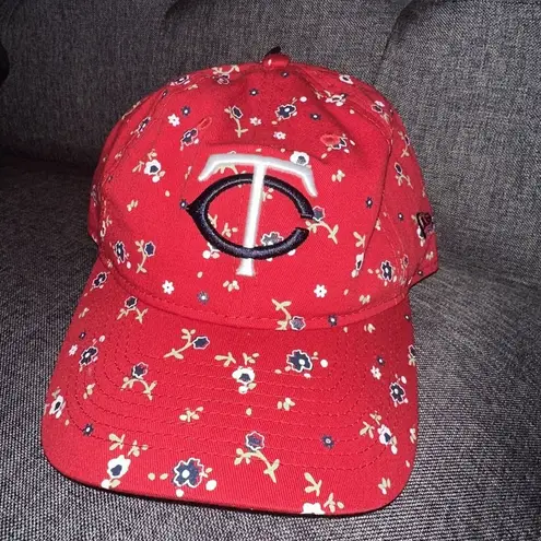 Women's Minnesota Twins New Era Red Floral 9TWENTY Adjustable Hat