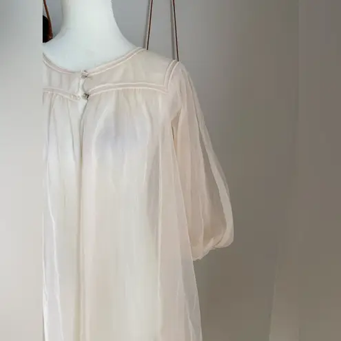 Vintage 1960’s Beige Chiffon Sheer Puff Sleeve Intimate Robe Size undefined