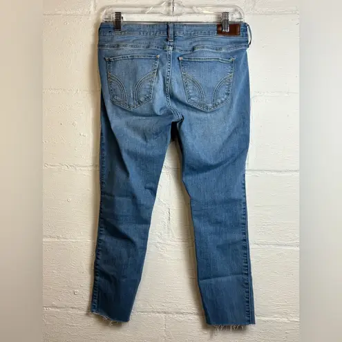 Hollister  California LowRise Super Skinny Classic Stretch Distressed Capri Jeans