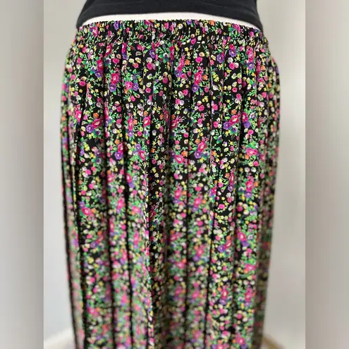 Leslie Fay 90s Black Floral Pleated Midi Skirt - Size S