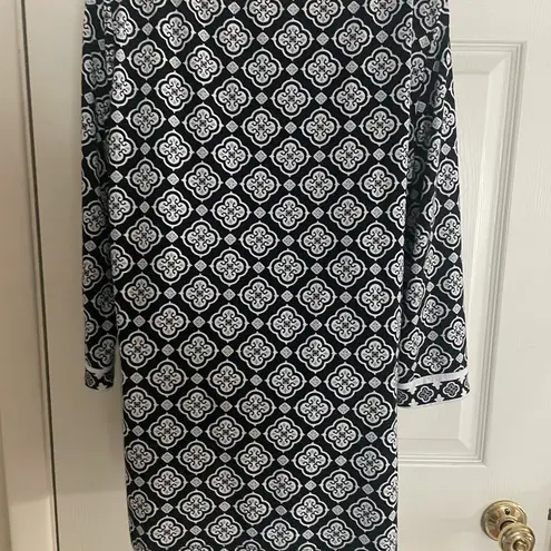 Magnolia Grace Black and White Blouse Petite‎ Medium Size undefined