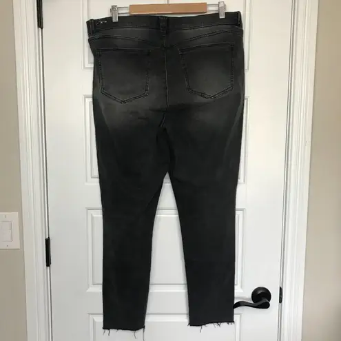 Wit & Wisdom Frayed Hem Skinny Jeans Women's Size 14 Cotton Blend Black, Gray Black