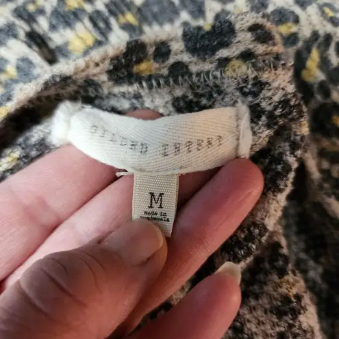 Buckle  Gilded Intent leopard print waffle knit henley size medium - Image 5