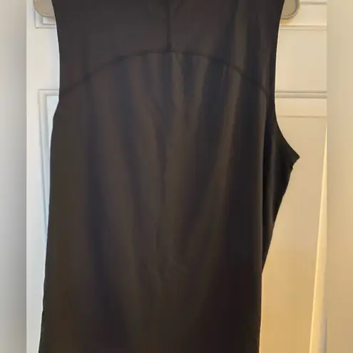 Peloton Womens Black Sleeveless Workout Tank, Cycling, Exposed Stitching