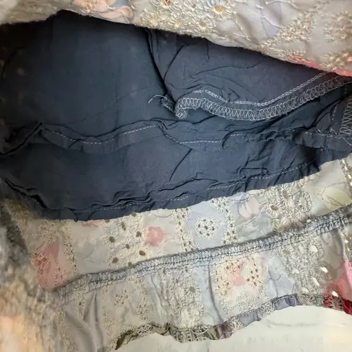 Dance & Marvel Blue Floral Pull-On Shorts Eyelet Lace Ruffle Trim Pockets Small