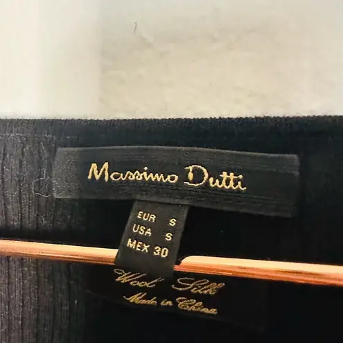 Massimo Dutti Wool Cashmere Blend Black V-Neck Long Sleeve Sweater Size Small