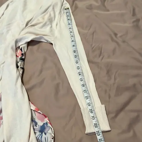 Dana Buchman szM long cardigan solid color front & sleeves flower print back GUC