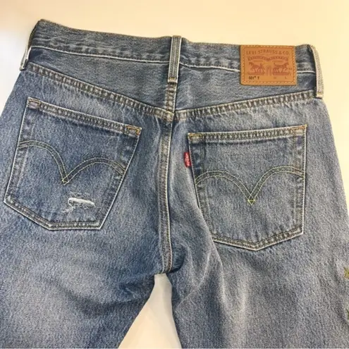 Levi's  501 Tapered Rose Embroidered Cropped Jeans‎ Size 24