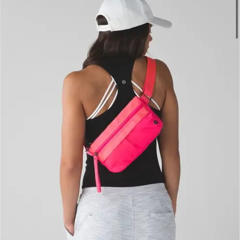 Lululemon  Free Spirit Bag Neon Pink