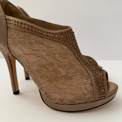 De Blossom Collection Peep Toe Heels Neutral Size 8 Stiletto Party Glam Lace Rhinestone Dress Pumps