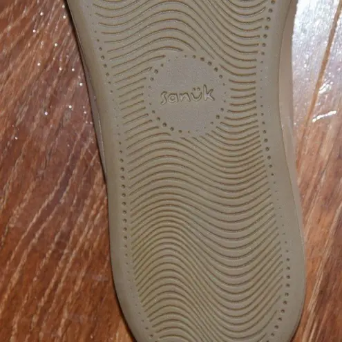 Sanuk Sanük Flip Flops Yoga Mat Comfort Women's 8 Silver Slip-On Sandals Resort Beach