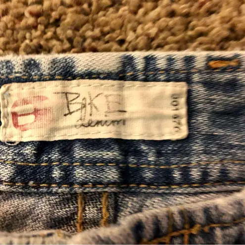 BKE Denim Capris Womens 30 Used Wendi BKL736 Some Wear